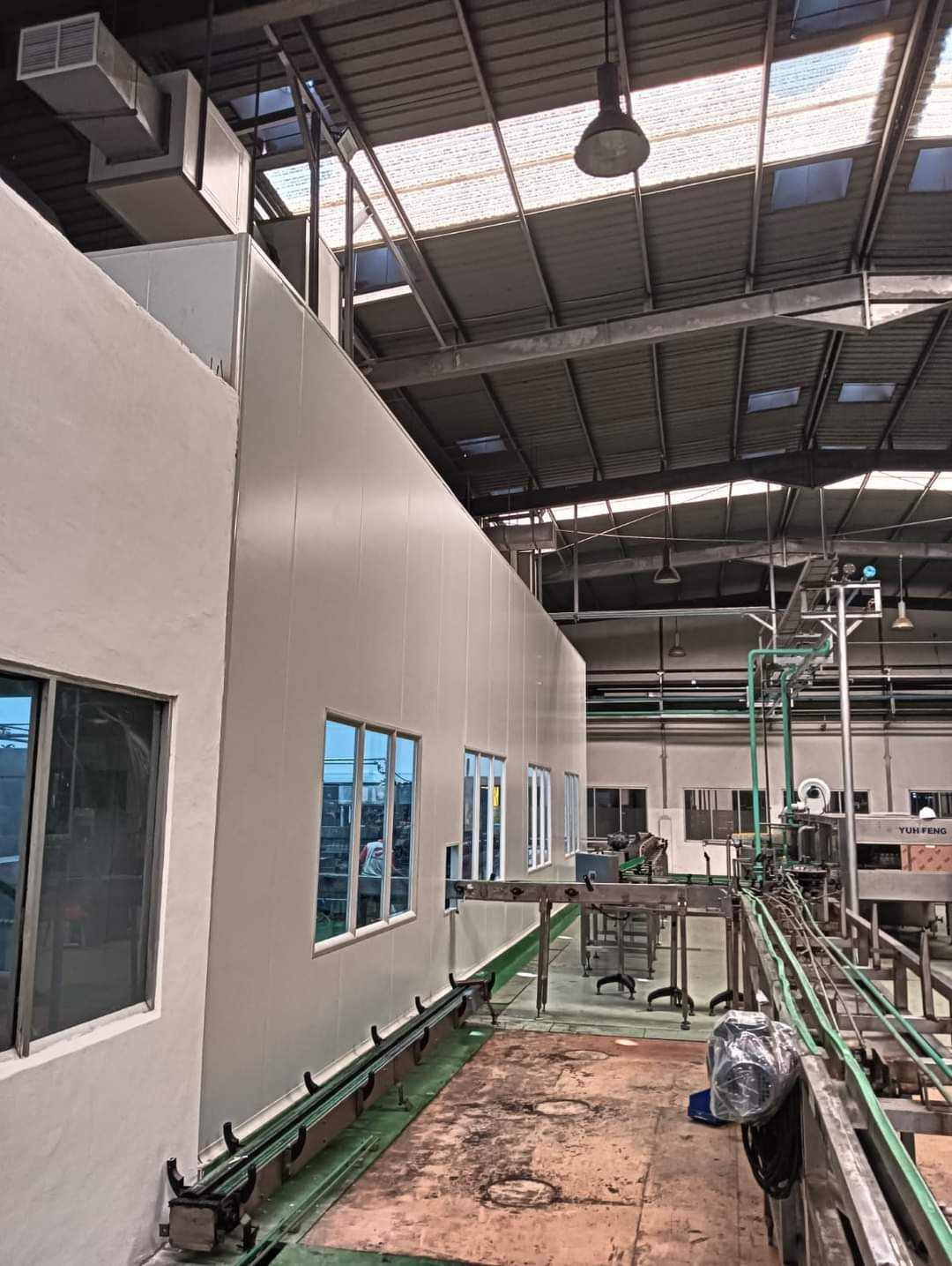 Sandwich Panel, Ruang Produksi PT. Sosro Mojokerto
