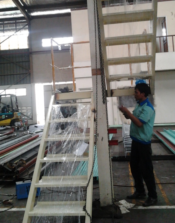 Tangga PT.Showa